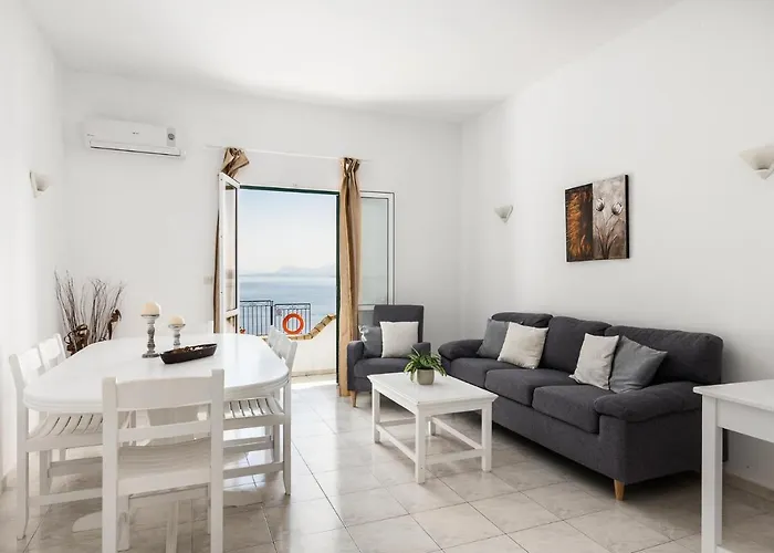 Four-bedroom Eleni By Konnect, With Private Pool & Stunning Seaview *