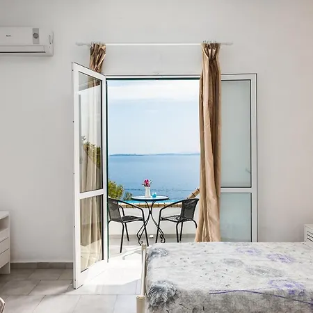 Four-bedroom Eleni By Konnect, With Private Pool & Stunning Seaview 빌라 바바티