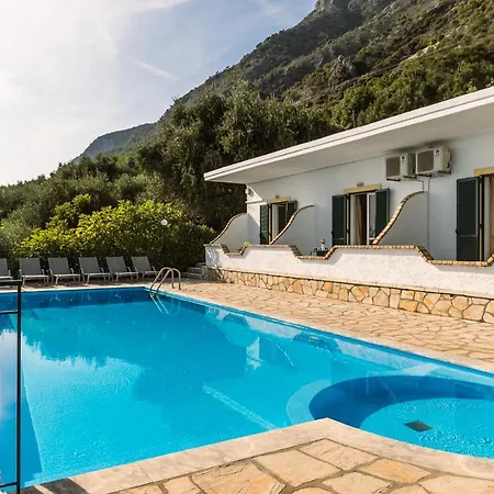 Four-bedroom Eleni By Konnect, With Private Pool & Stunning Seaview 빌라