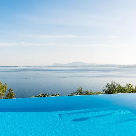 Four-bedroom Eleni By Konnect, With Private Pool & Stunning Seaview 빌라 *